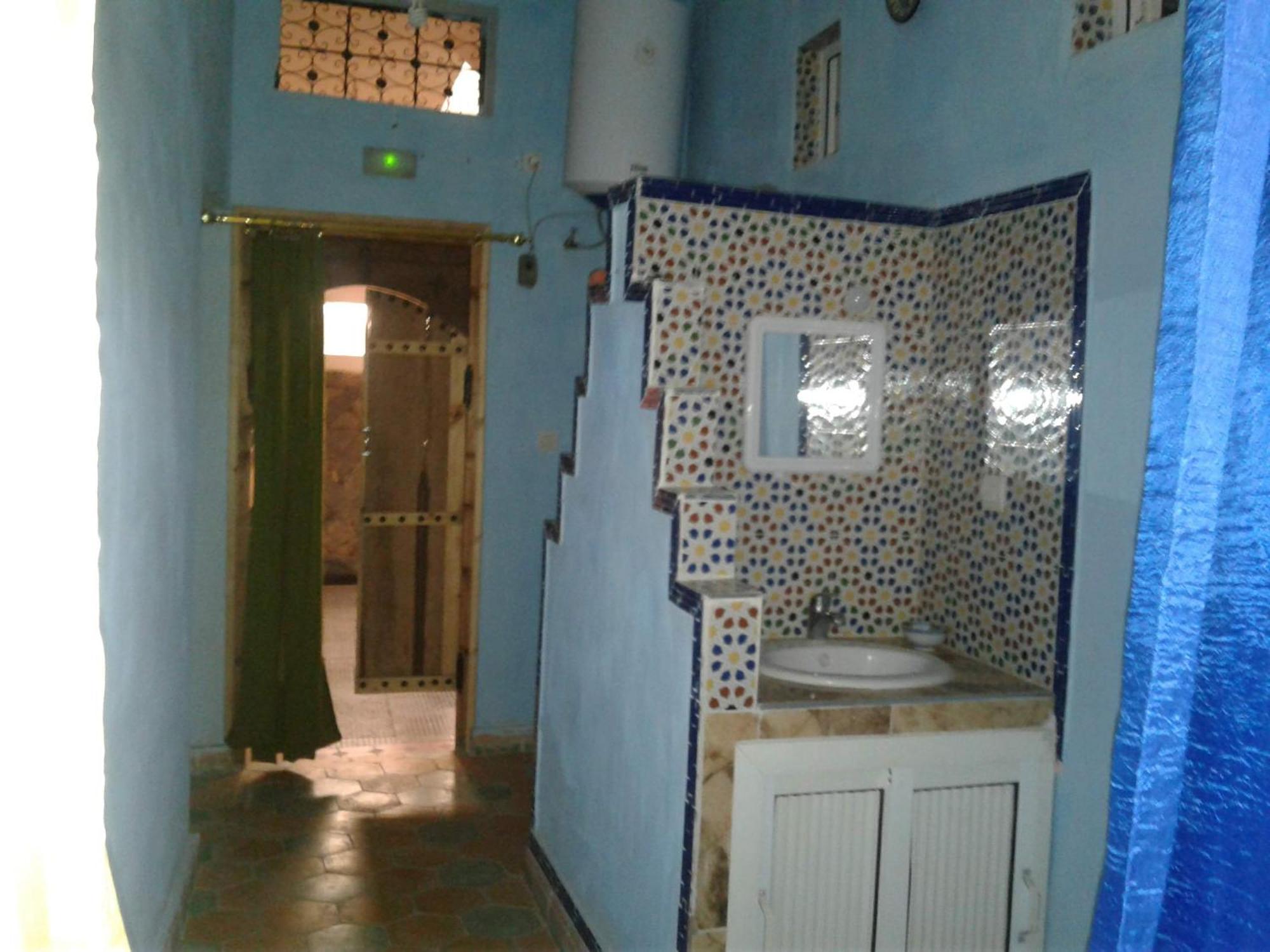 Maison D Hotes Tioute Chez Abdelmajid Ngoại thất bức ảnh