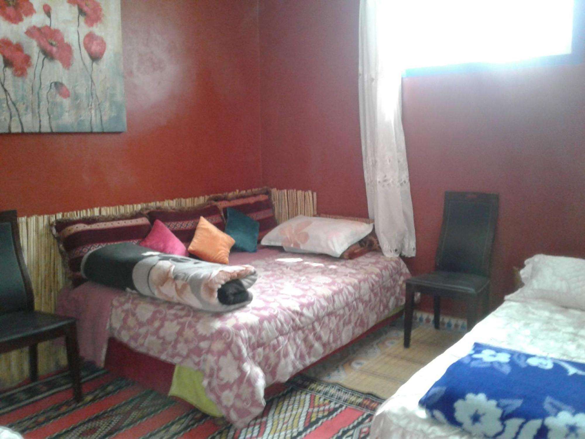 Maison D Hotes Tioute Chez Abdelmajid Ngoại thất bức ảnh